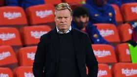 Koeman, en un partido contra el Sevilla | EFE