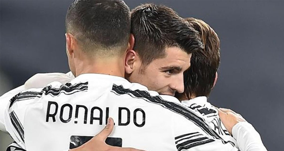 Cristiano Ronaldo y Álvaro Morata la dupla de la Juventus celebrando un gol / EFE