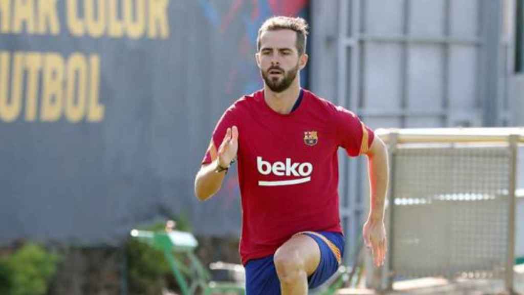 Pjanic entrenando con el Barça en pretemporada / FC Barcelona