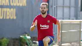 Pjanic entrenando con el Barça en pretemporada / FC Barcelona