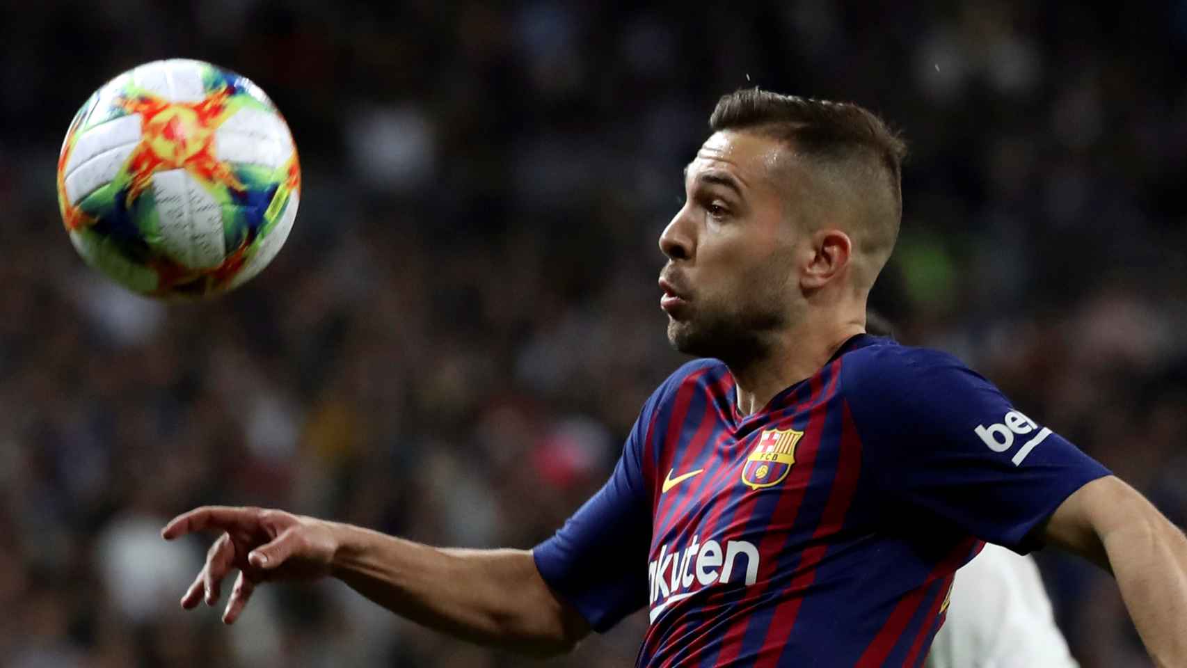 Una foto de Jordi Alba durante el clásico en el Santiago Bernabéu / EFE