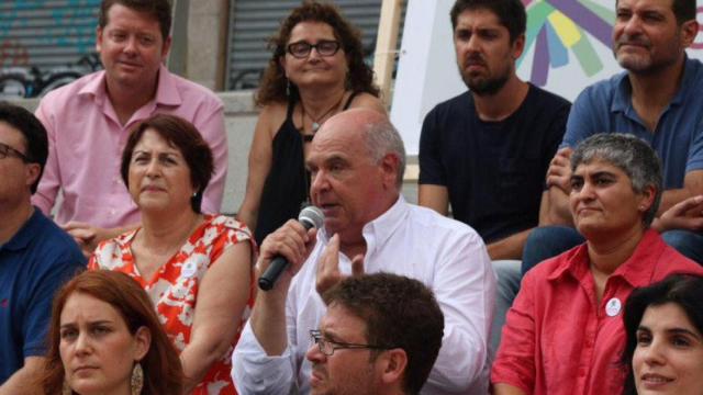 El candidato de Catalunya sí que es pot, Lluís Rabell, en un acto de precampaña este viernes.