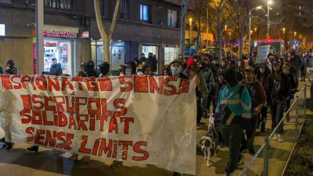 Manifestantes este miércoles en el distrito de Sant Andreu de Barcelona / EUROPA PRESS