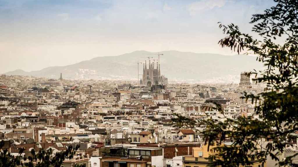 Vista de la ciudad con la Sagrada Familia