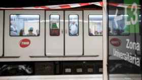 Un convoy del metro de Barcelona / EFE