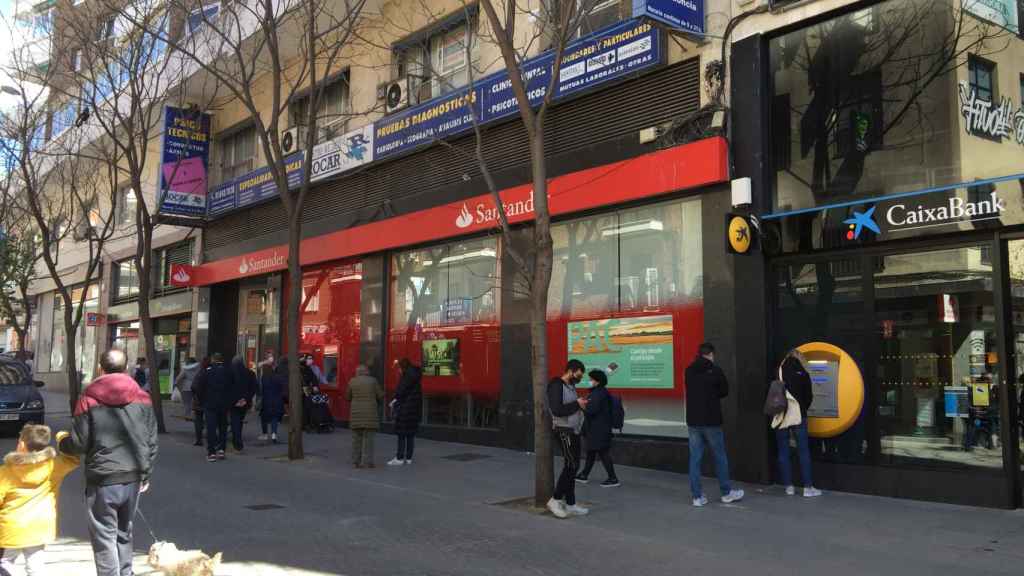 La banca se encamina a beneficios récord pero mira con recelo a 2023 / CG