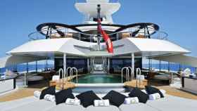 Piscina del yate / SUPERYACHTFAN