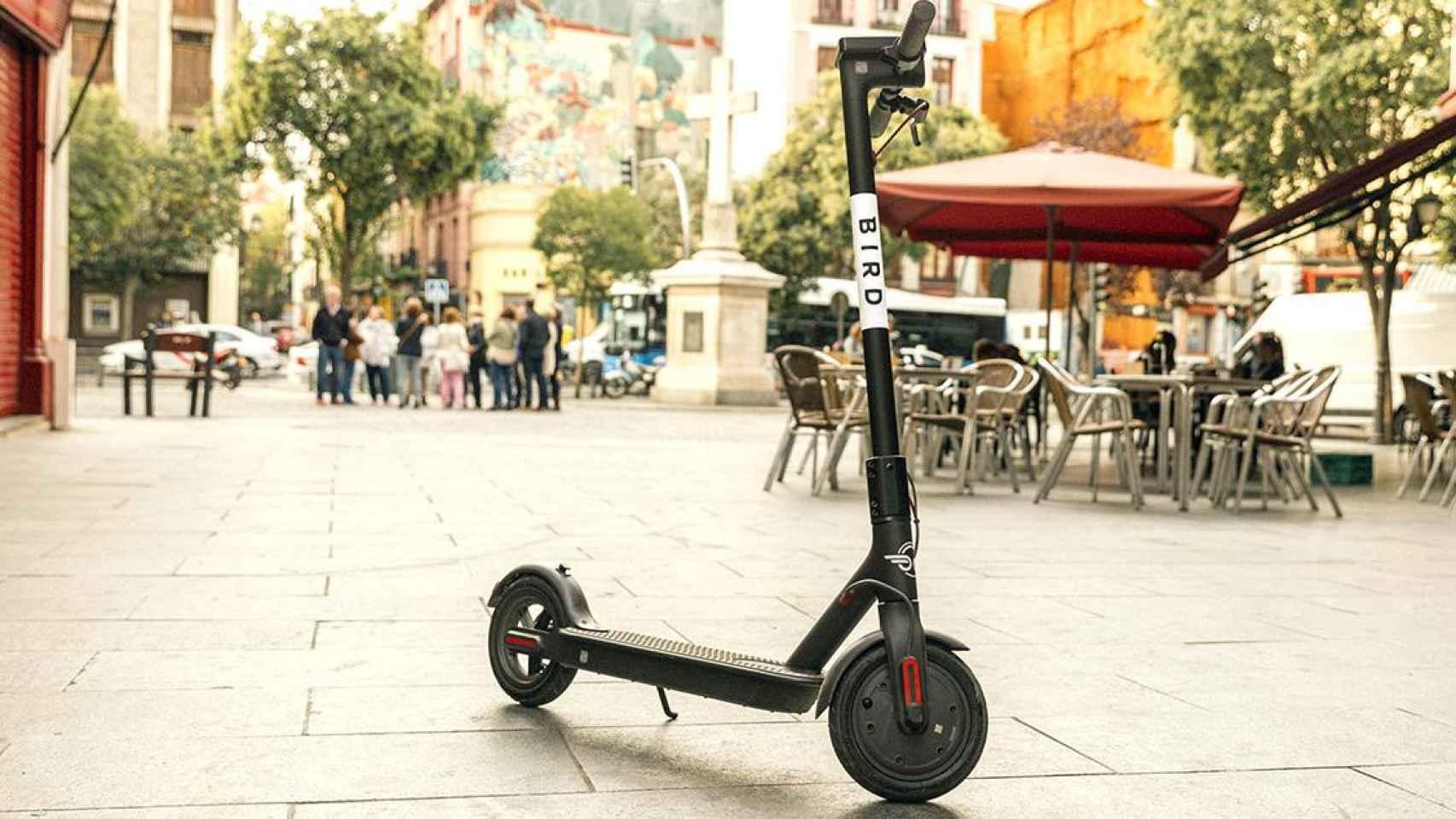 Uno de los patinetes de Bird en una ciudad española / EUROPA PRESS