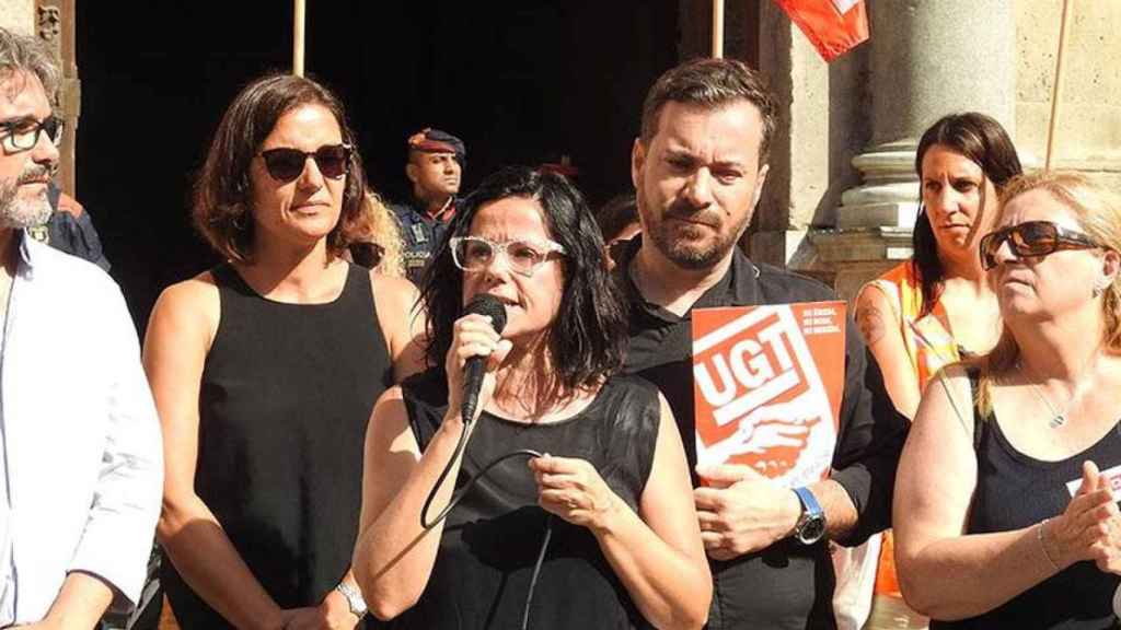 La presidenta de ACRA, Cinta Pascual, protesta por las tarifas congeladas en el sector de la atención a los mayores / ACRA