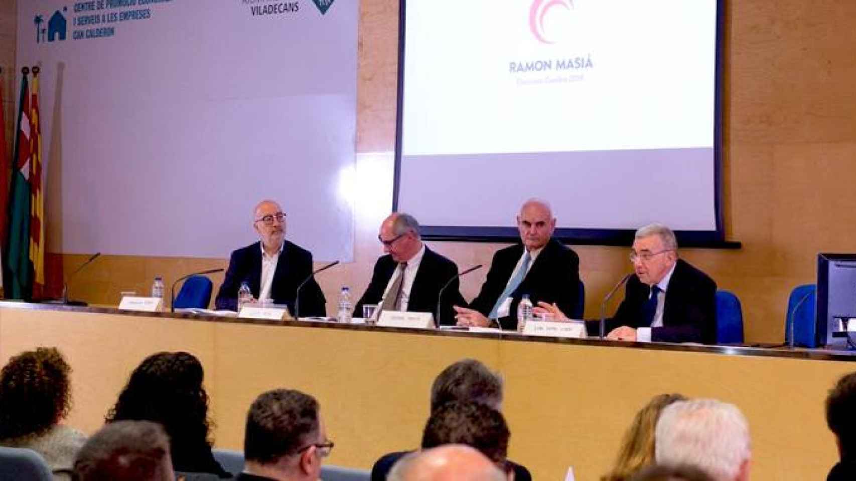 Ramon Masià (2d) en la presentación de su candidatura para presidir la Cámara de Comercio de Barcelona en Viladecans (Barcelona) / CG