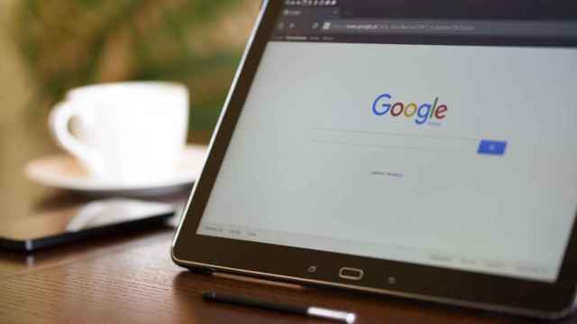 Una tableta con el buscador Google / PIXABAY
