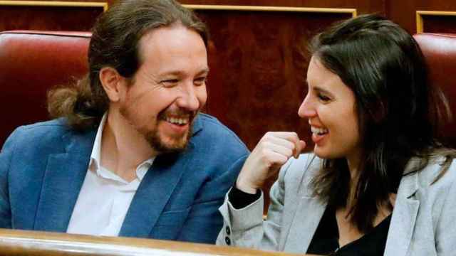 Pablo Iglesias e Irene Montero en el Congreso de los Diputados / EFE