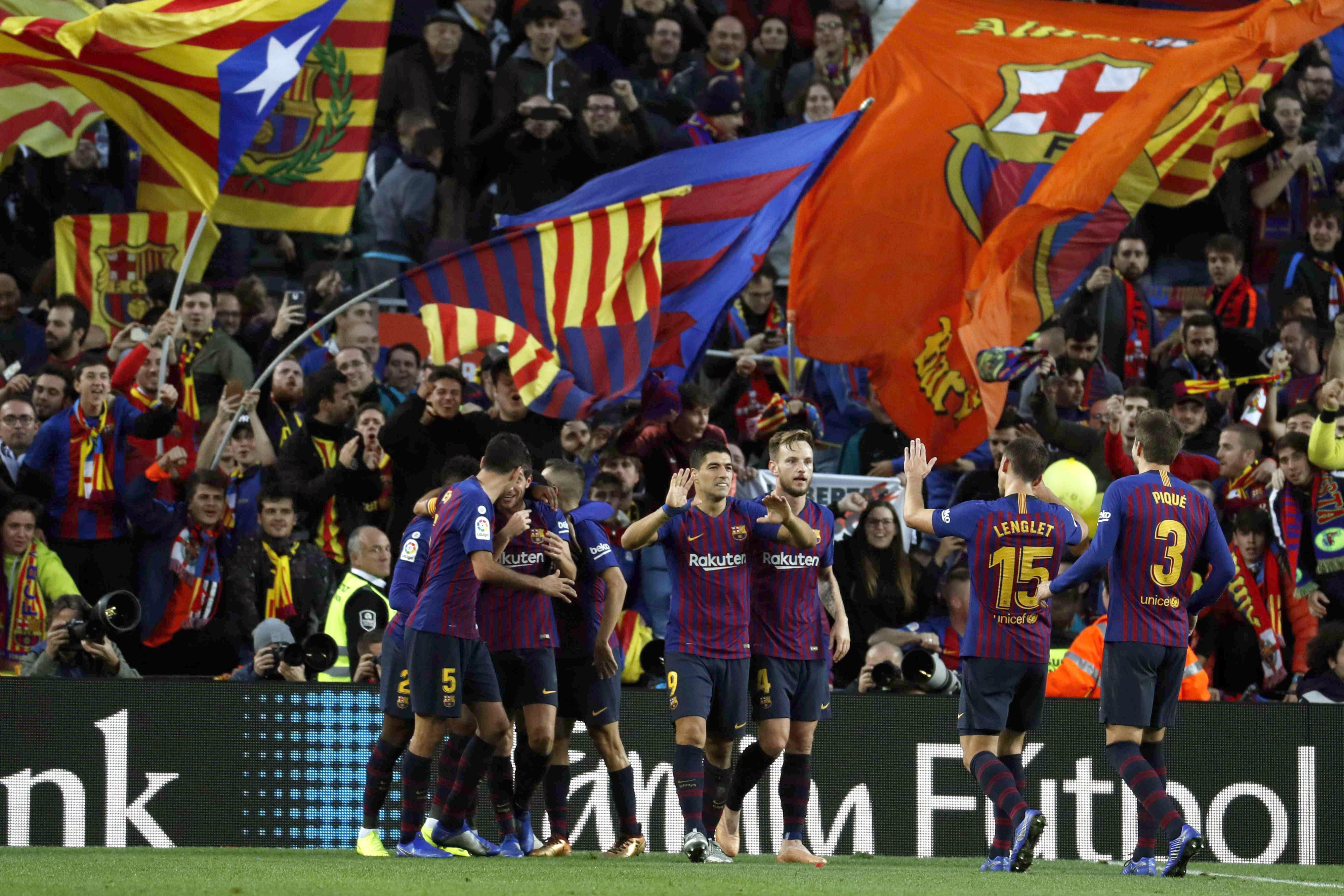 Los jugadores del Barça celebran un gol / EFE