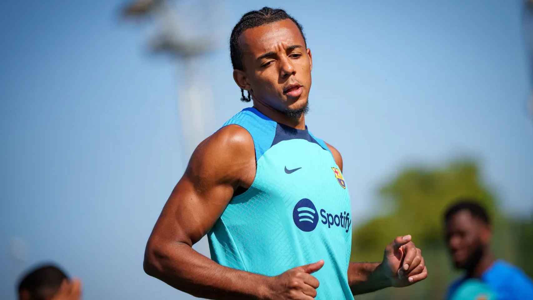 Jules Koundé, durante un entrenamiento con el FC Barcelona / FCB