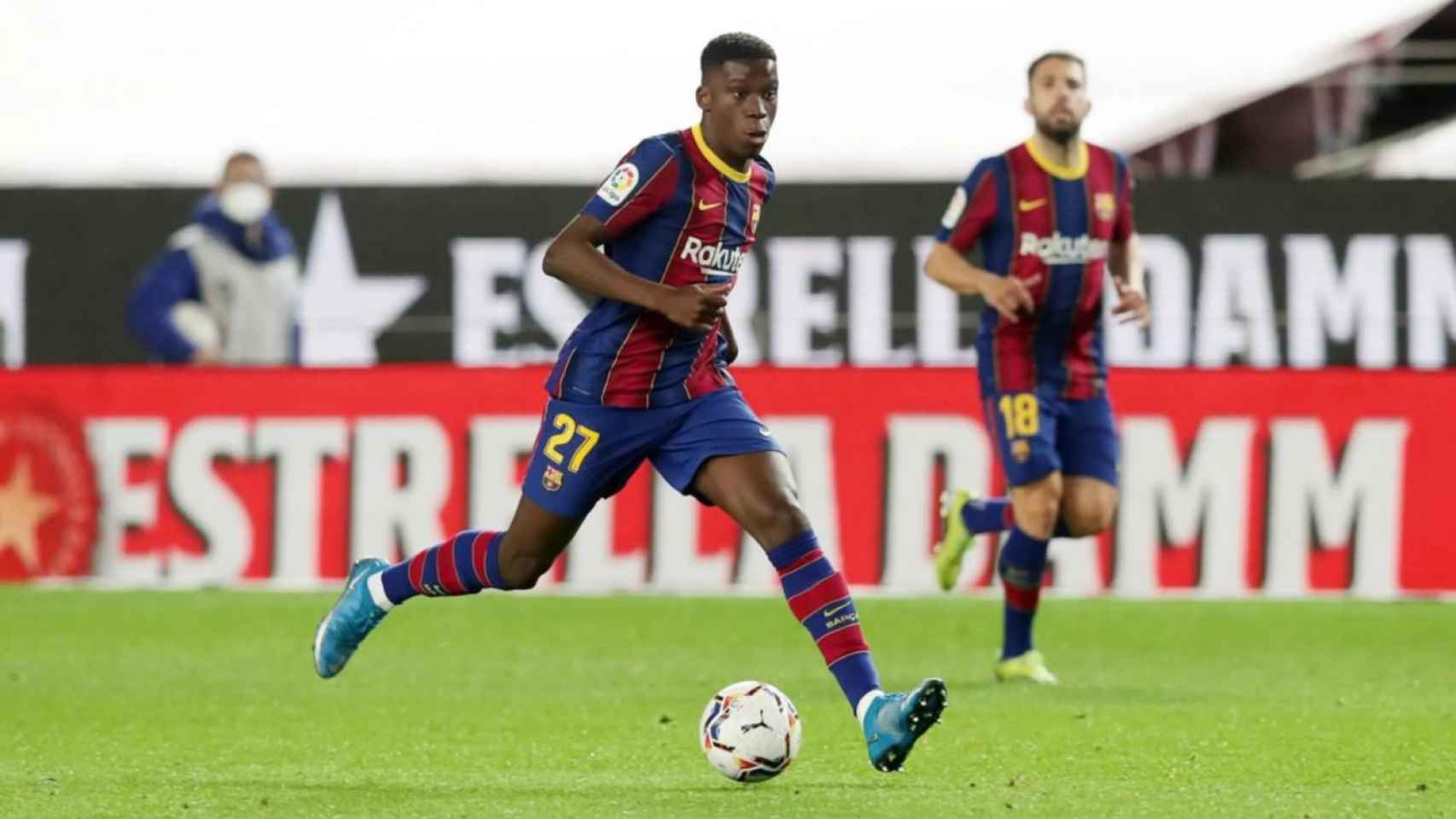 Ilaix Moriba en una acción con el Barça, la temporada pasada / FC Barcelona