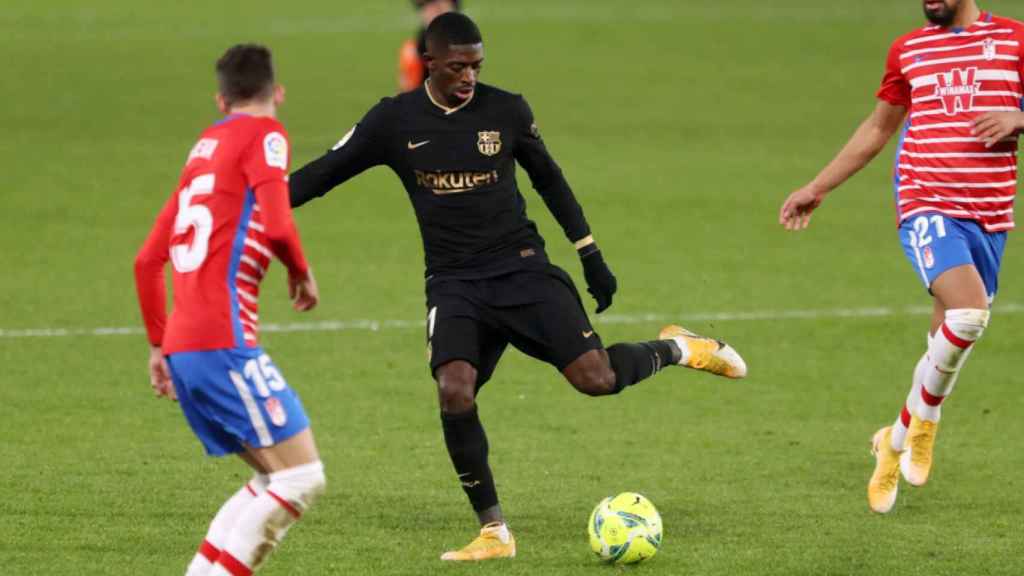 Dembelé en una acción contra el Granada / FC Barcelona