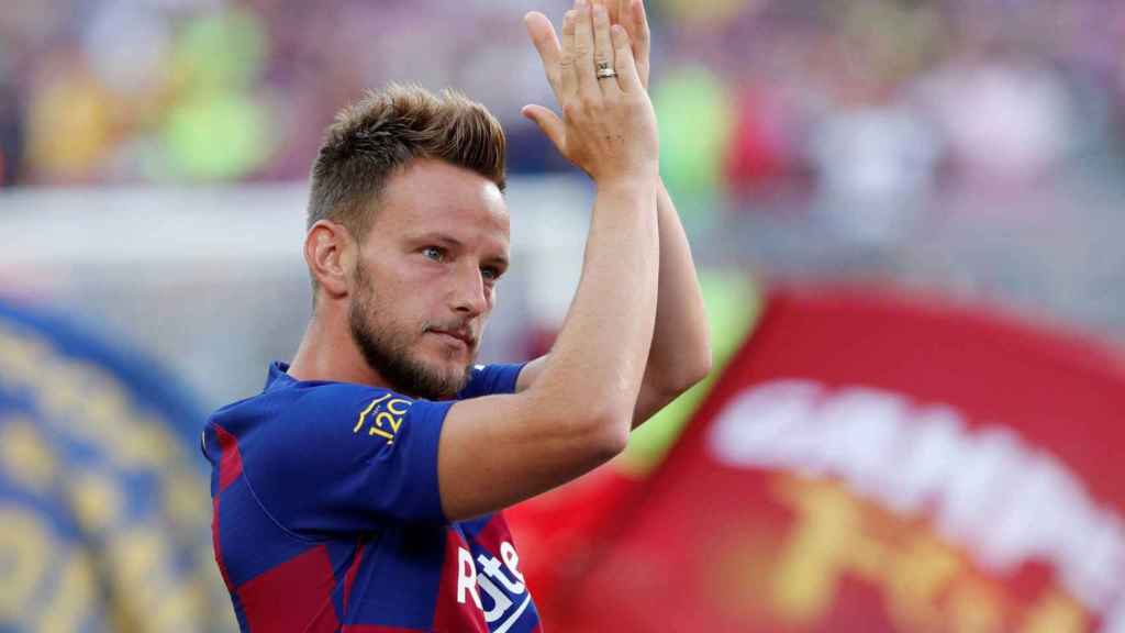 Iván Rakitic en un encuentro con el Barça / EFE