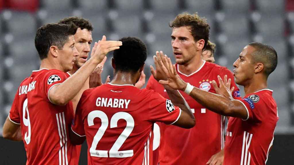 Los jugadores de Bayern en el partido contra el Chelsea / EFE