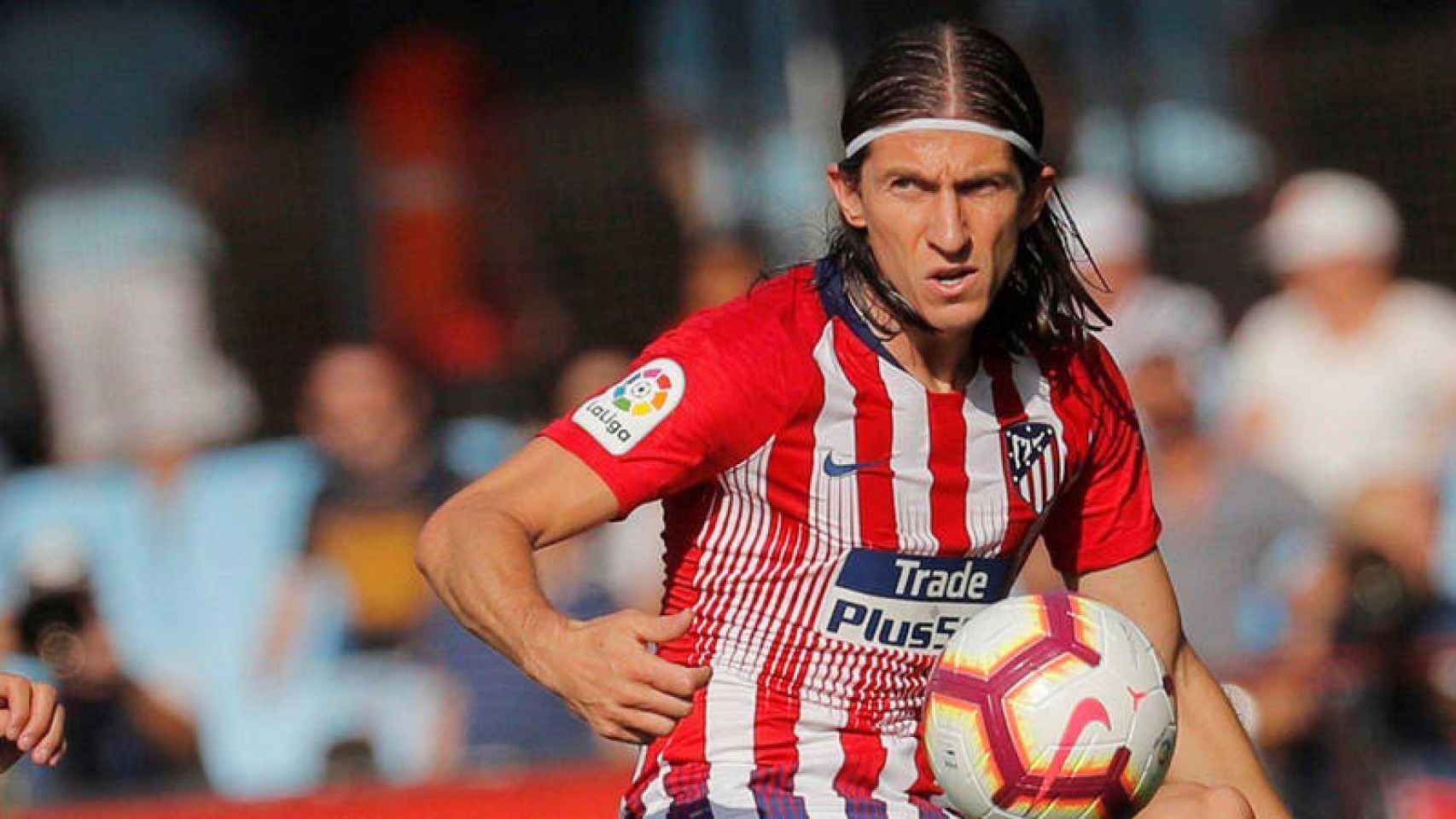 Filipe Luis en un encuentro con el Atlético de Madrid / EFE