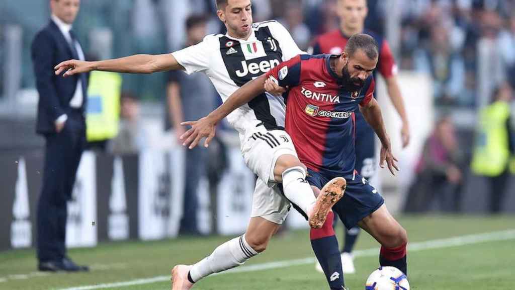 Una foto de archivo de Rodrigo Bentancur en un partido con el Juventus / EFE