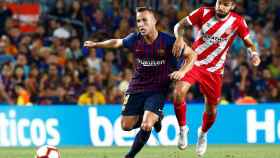 Una foto de Arthur durante el partido frente al Girona / EFE