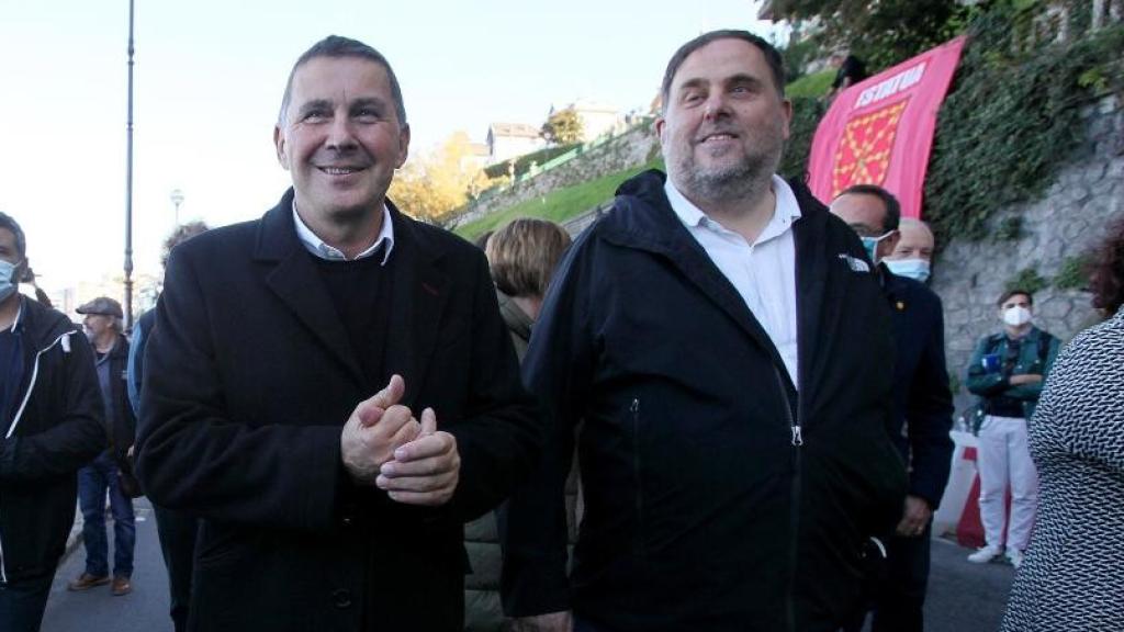 Oriol Junqueras y Arnaldo Otegi se manifiestan juntos en Euskadi / EP