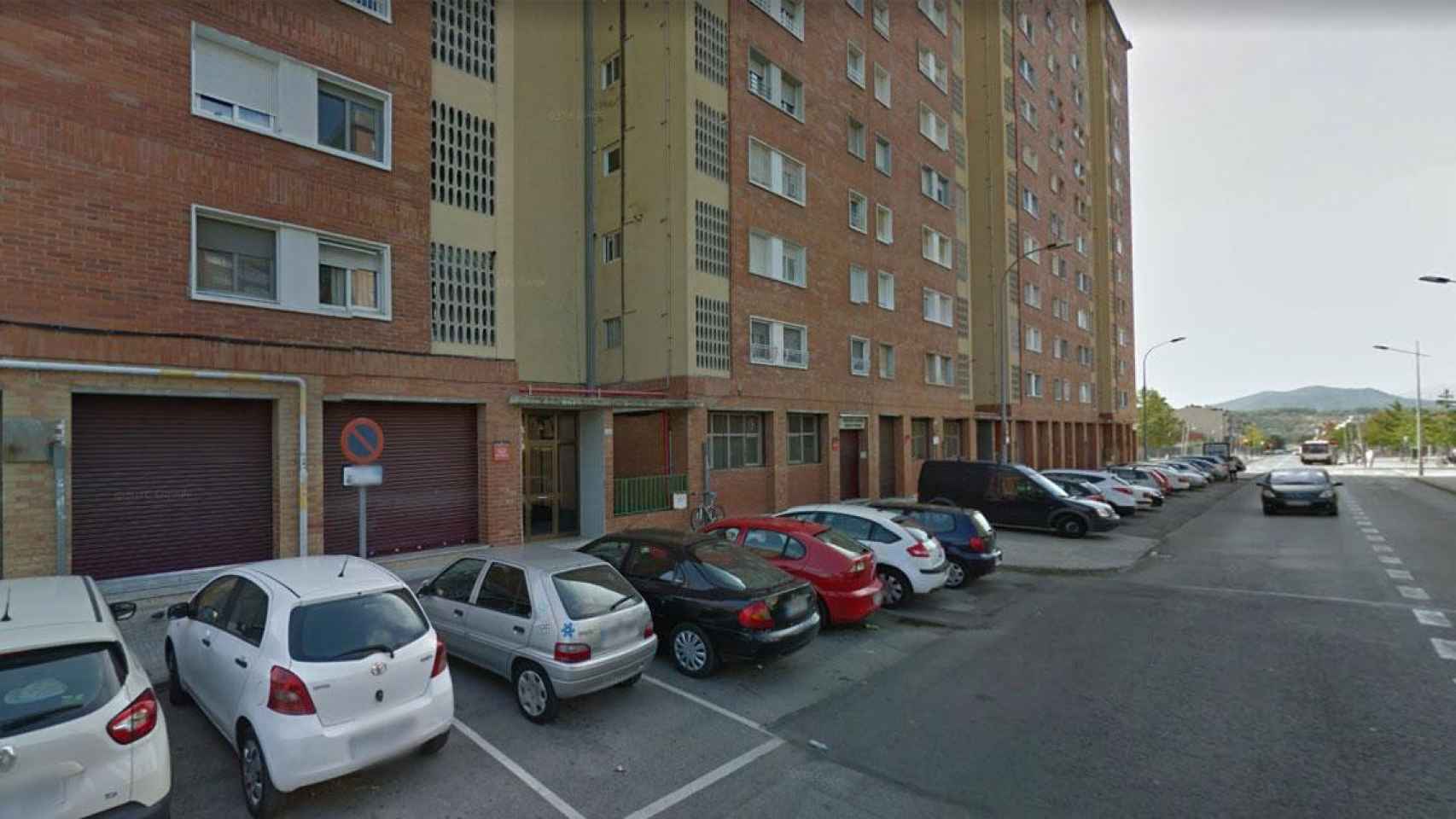 Pla de Bonaire de Terrassa, Barcelona, donde dos hombres entraron en un piso con pistola y una catana / GOOGLE MAPS