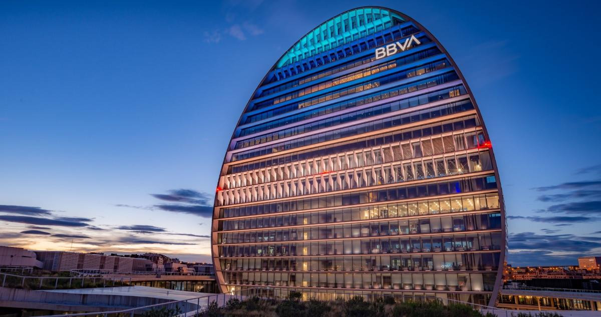 La sede del BBVA en el edificio La Vela de Madrid / BBVA