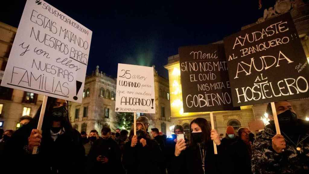 Protesta del sector de la hostelería en Barcelona el lunes / EFE