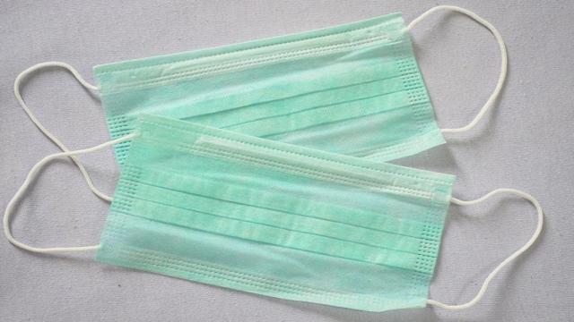 Mascarillas quirúrgicas para usar en cuarentena / Muhammad Rizwan EN PIXABAY