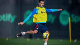 Sergio Busquets, en un entrenamiento del Barça / FCB