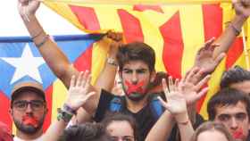 Una joven en una manifestación independentista en Barcelona / UXR