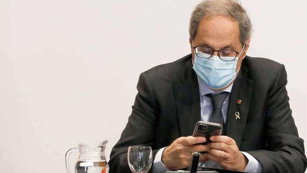 Quim Torra, presidente catalán, durante una reunión del Govern en el Palacio de la Generalitat / EFE