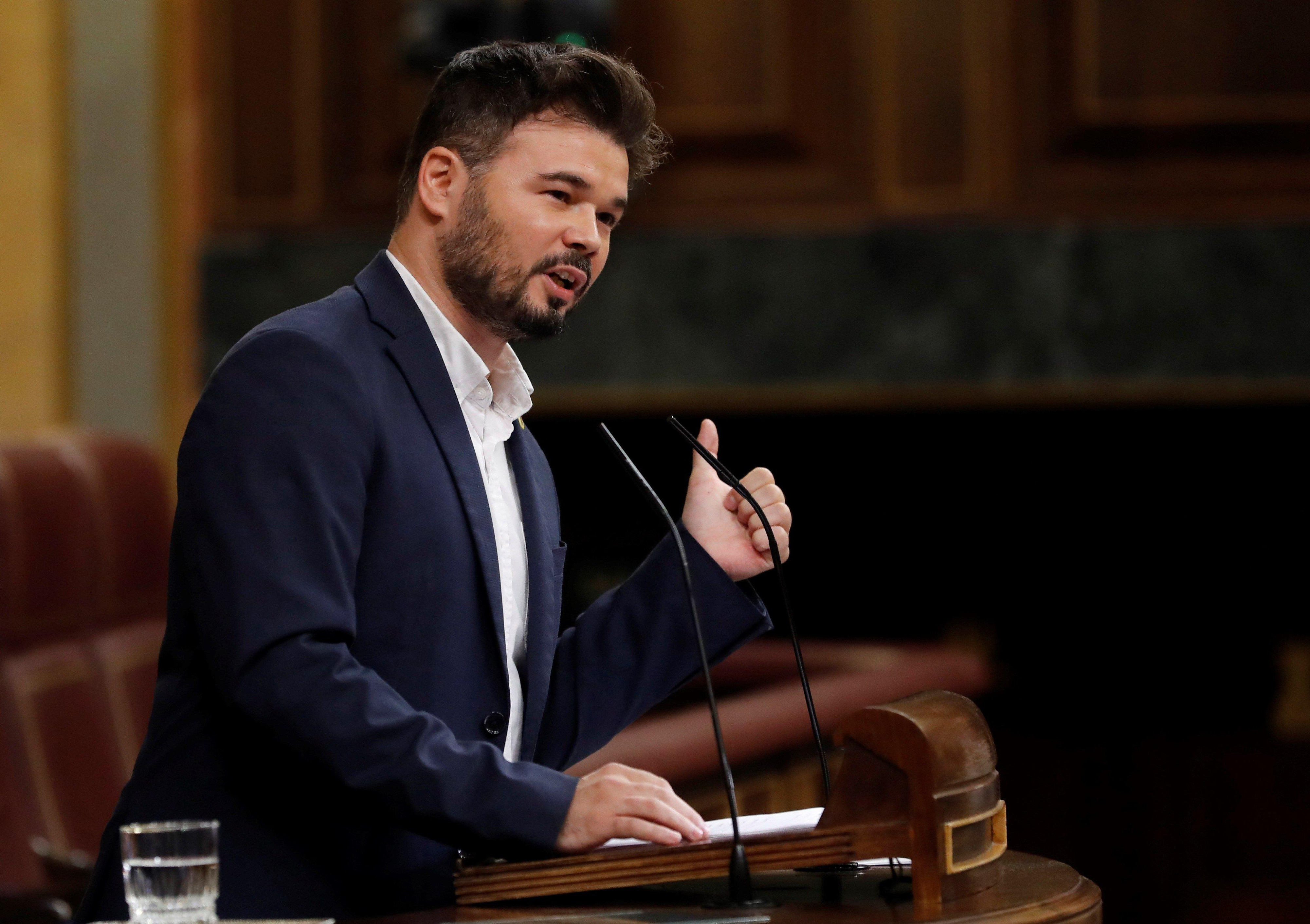 Gabriel Rufián durante su intervención en la sesión de investidura de Pedro Sánchez / EFE