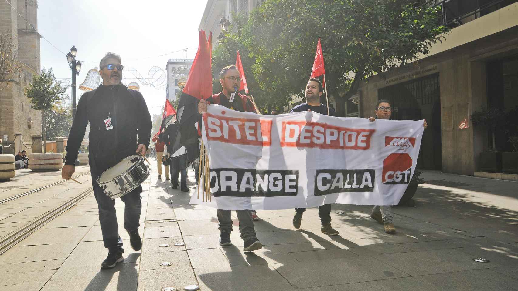 Protesta de afectados por el ERE de Sitel / EUROPA PRESS