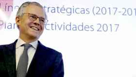 Sebastián Albella, presidente de la CNMV, el organismo que ha intentado marcar distancias en el trasfondo político de la guerra de OPAs sobre Abertis / EFE