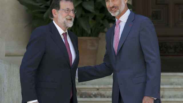 Mariano Rajoy, y el rey Felipe VI, en una imagen de archivo / EFE