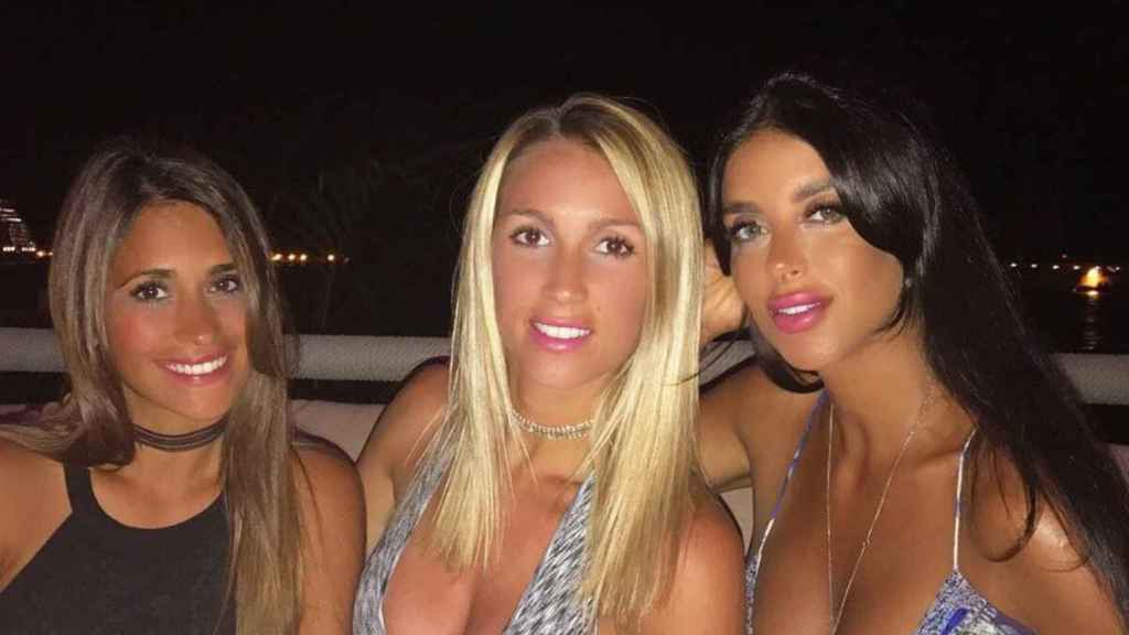 Daniella Semaan con Sofía Balbi y Antonella Roccuzzo