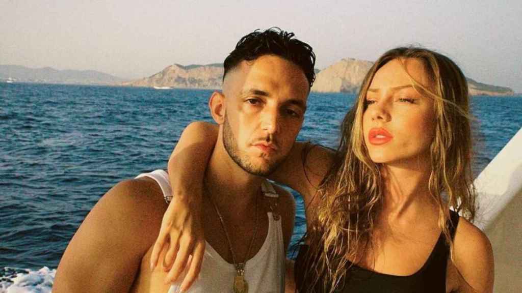 Ester Expósito duramente criticada por aparecer en una foto de C Tangana