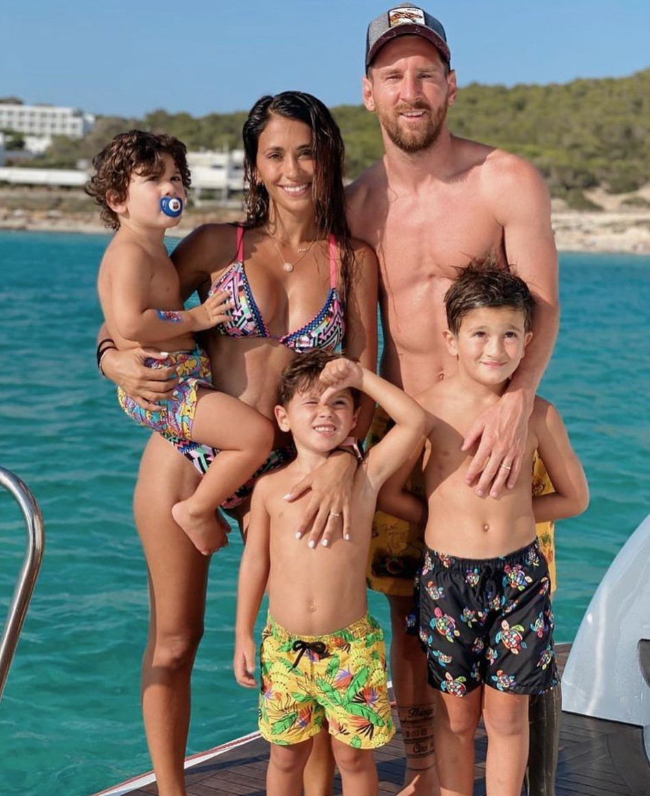 Antonella Roccuzzo de vacaciones en familia