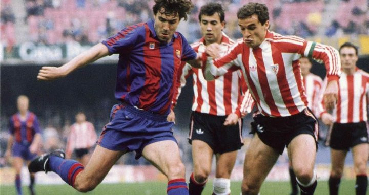 Julio Salinas cuando era jugador del Barça ante el Athletic de Bilbao / REDES