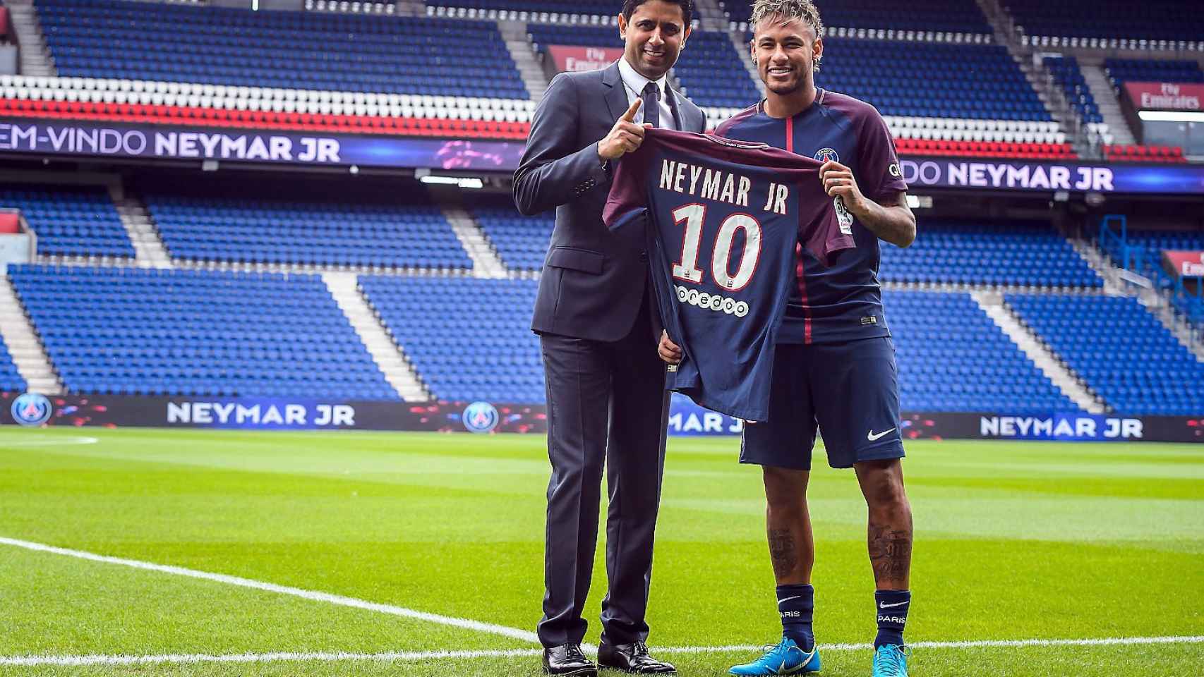 Al Khelaifi y Neymar en la presentación del brasileño / EFE