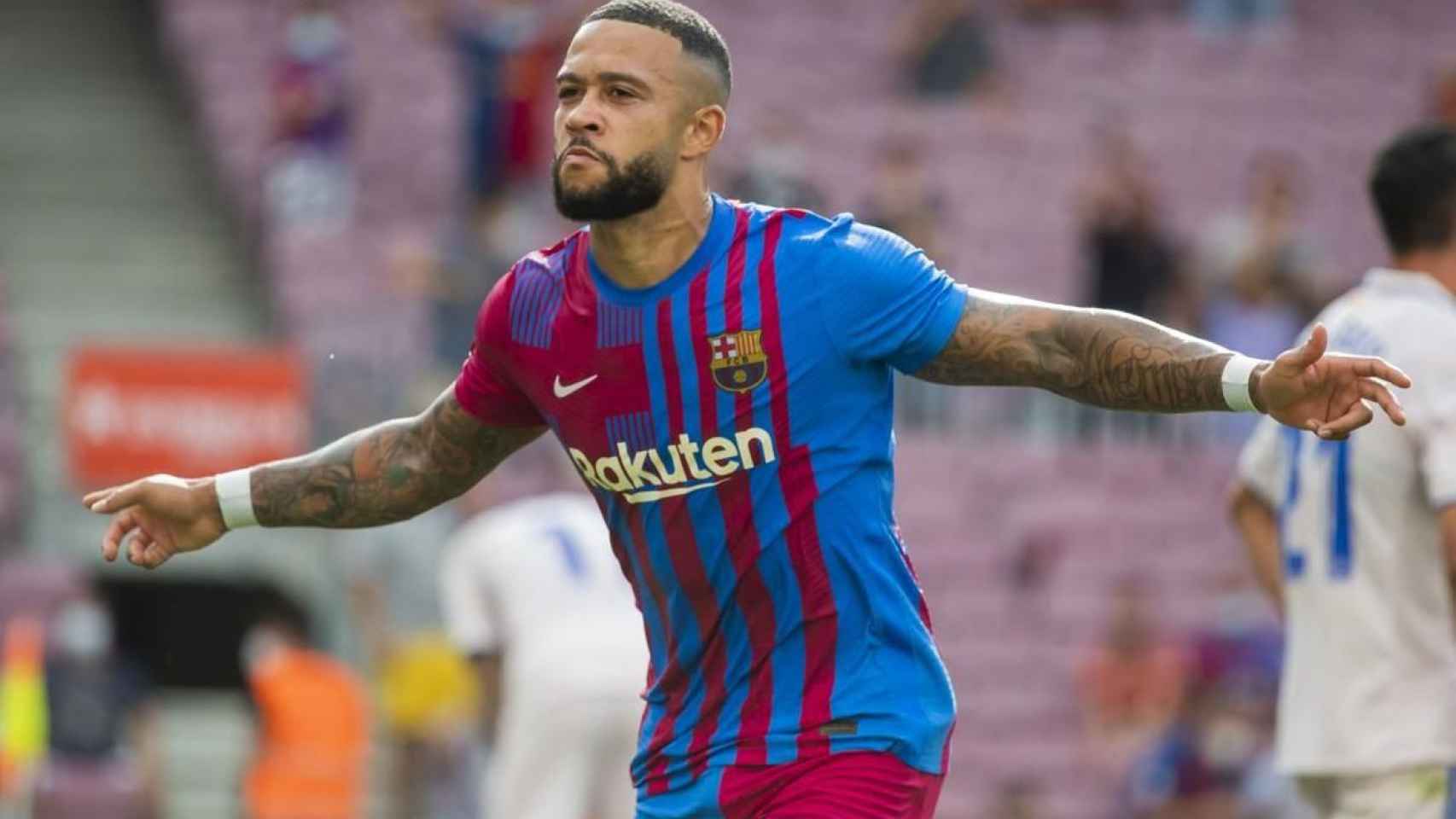 Memphis Depay, titular en el Barça-Levante, celebrando su gol contra el Getafe / FC Barcelona