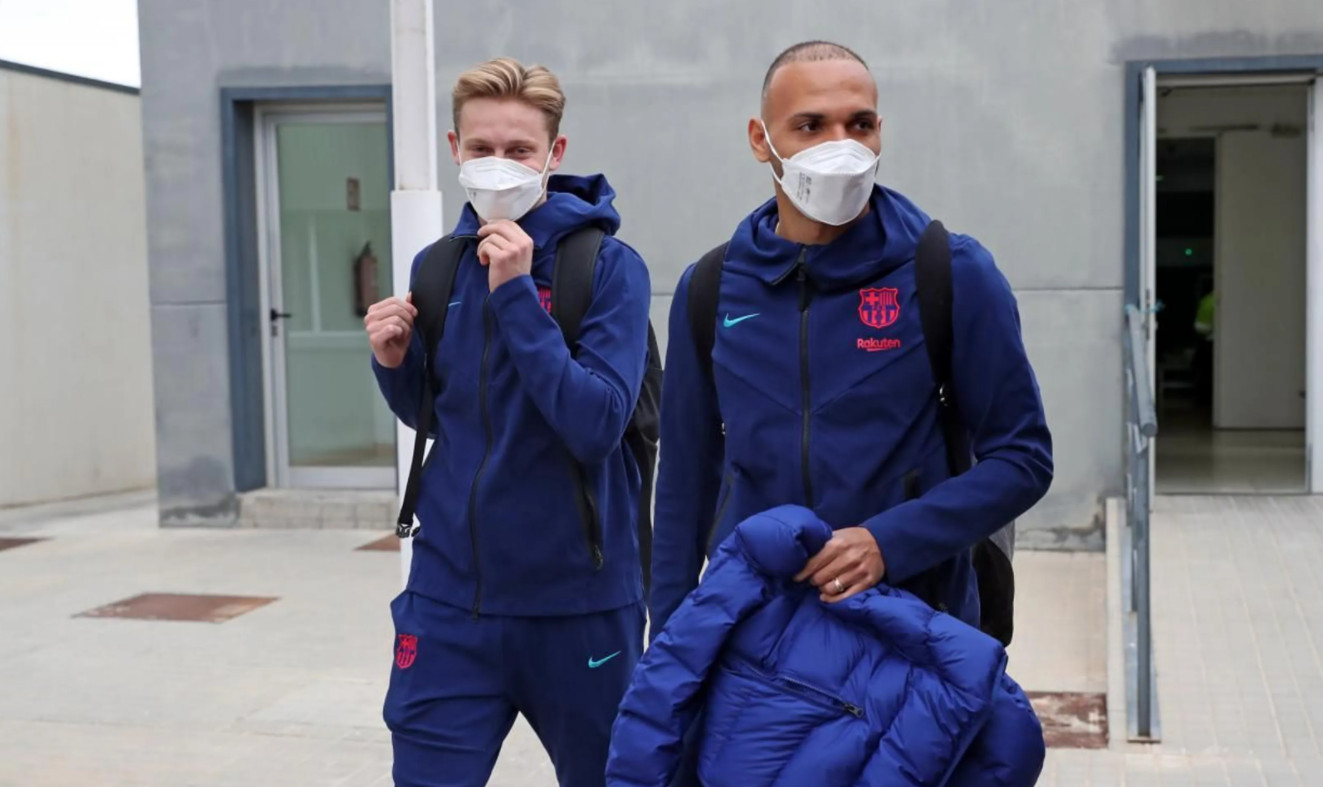 Braithwaite y Frenkie de Jong en un viaje del Barça, la pasada temporada / FC Barcelona