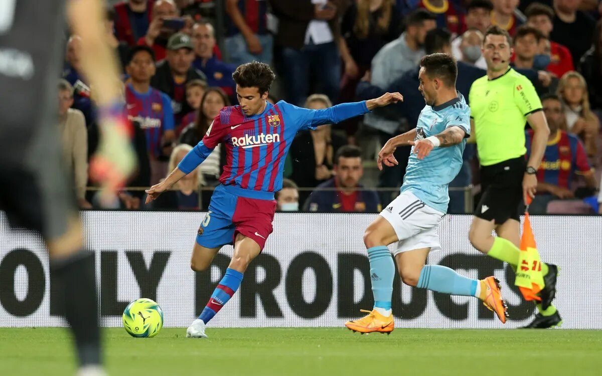 Riqui Puig, en una acción del Barça-Celta de este martes en el Camp Nou / FCB