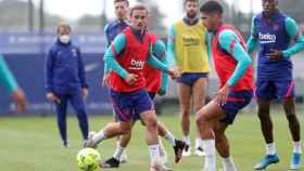 Los jugadores del Barça, en un entrenamiento de Koeman / FCB