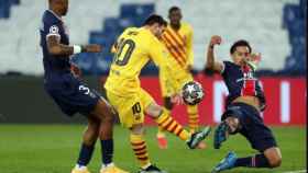 Leo Messi, en una acción en el PSG-Barça del año pasado, en Champions / FCB