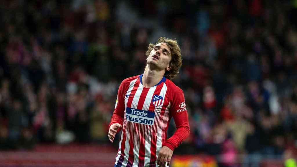 Antoine Griezmann lamentando una ocasión con el Atlético de Madrid / EFE