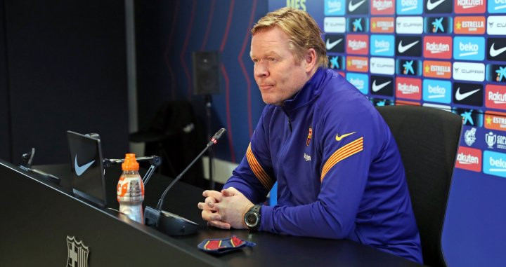 Ronald Koeman en rueda de prensa del Barça, presidido por Laporta / FC Barcelona