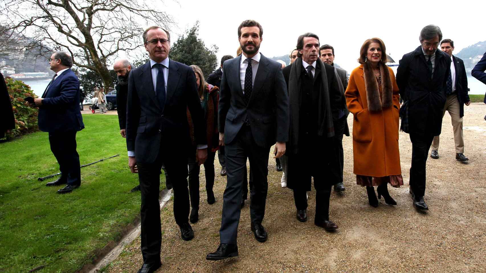 Pablo Casado, junto al el expresidente del Gobierno José María Aznar y su esposa Ana Botella, en la presentación de la exposición en memoria de los 25 años del asesinato de Gregorio Ordóñez / EFE